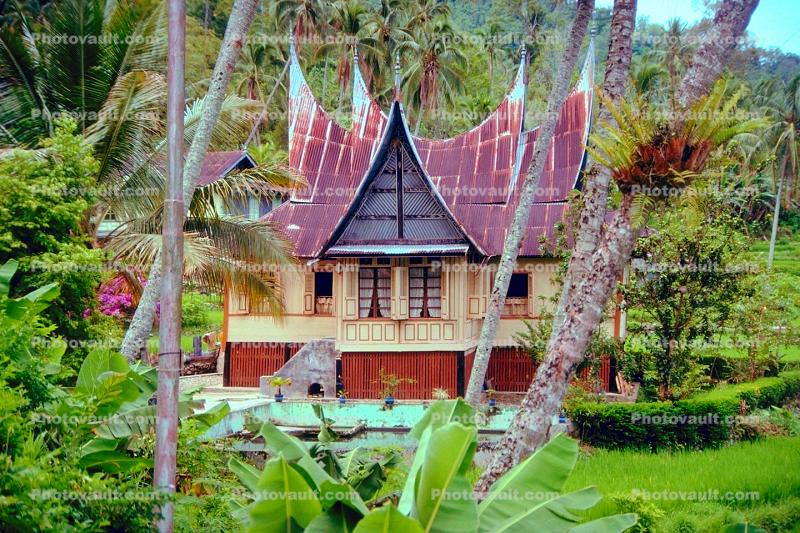 Temple, spiked roof, building, Lake Maninjan, Danau Maninjau, West Sumatra, Indonesia