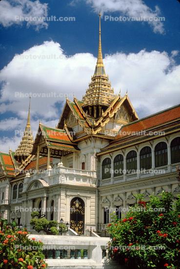 Building at Wat Phra Kaew Complex