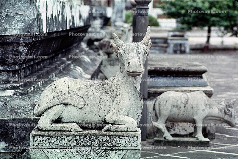 Oxen Statue, Bangkok
