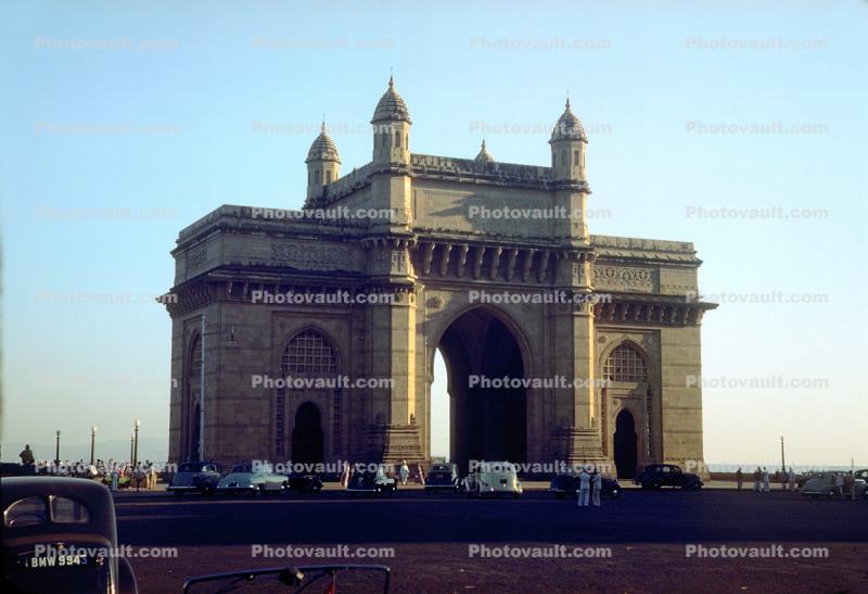 Gateway to India, Landmark, 1950, 1950s