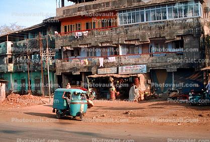 Three-wheeler, 3-Wheeler, Tri-Wheeler, Minicar, buildings, shops, Maharashtra