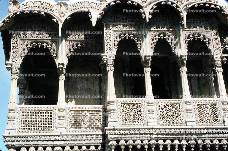 ornate balcony, opulant, Jaisalmir, Rajasthan