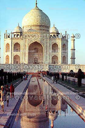 Taj Mahal, minaret, reflecting pool, pond