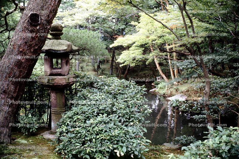 Gardens, stone lantern, Temple