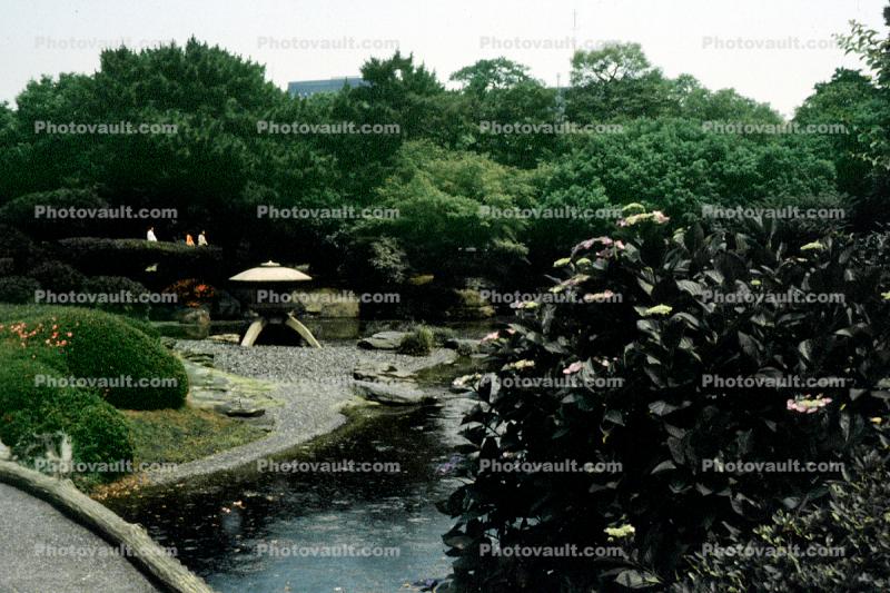 Gardens, stone lantern, pond, trees