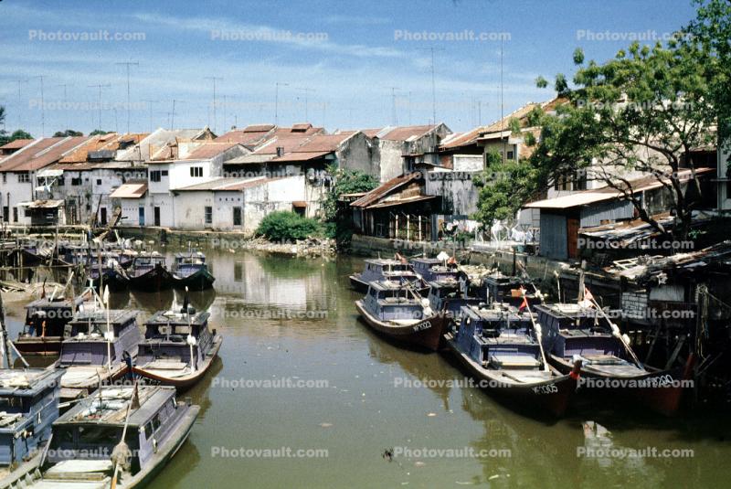 River, Boats, Canal, houses, homes, buildings