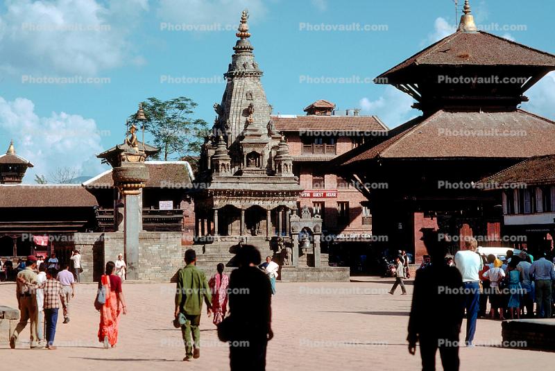 Vatsala Temple, Durbar Square, Statue of King Bhupatindra Malla, Bhaktapur, Nepal, Buildings