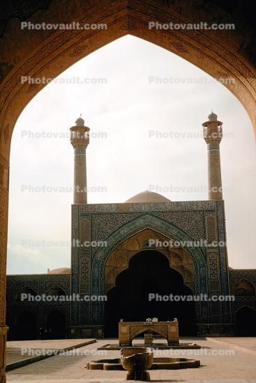 Jameh Mosque, J meh Mosque of Isfahn, Esfahan, landmark, minaret, 1950s