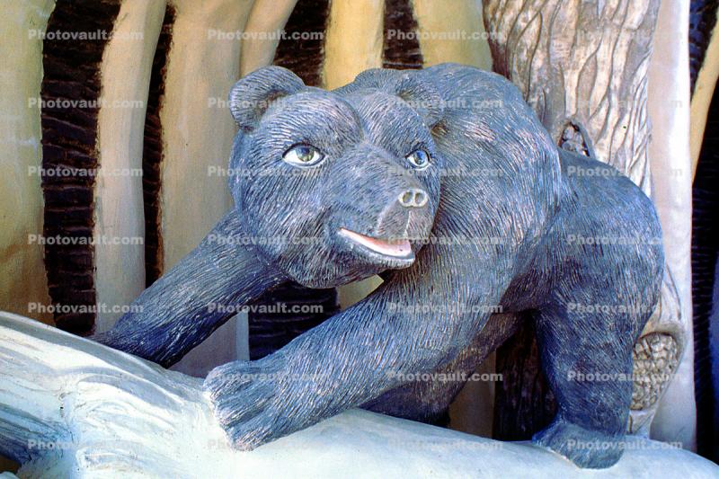 Bear sculpture, resort, Kish Island, Hormozgan Province, Persian Gulf