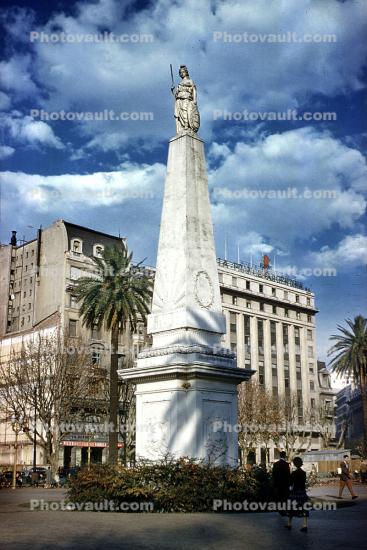 Casa Rosada, The Pir?mide de Mayo, May Pyramid, Plaza de Mayo, Pyramid, Landmark, Statue, Obelisk, Buenos Aires