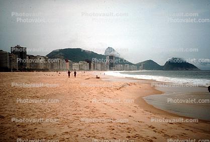 Copabana Beach, Ocean, Shoreline, Skyline, Rio de Janero