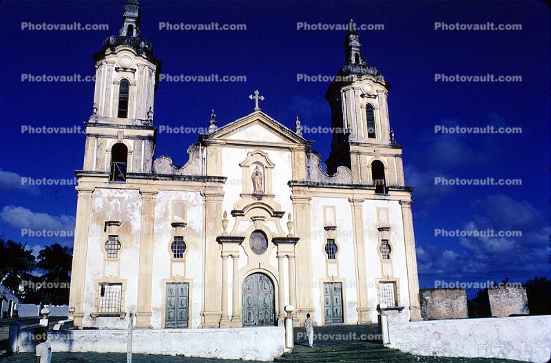 Cross, christian, religion, crucifix, Church, Exterior, Outside, Outdoors, christian cross, Cathedral, Christianity, Building