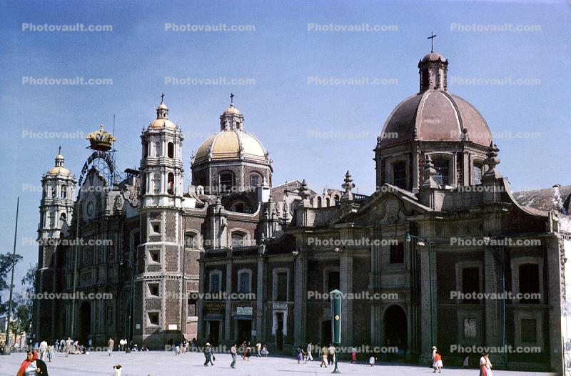 Basilica of Our Lady of Guadalupe, Roman Catholic church, Bas?lica de Nuestra Se?ora de Guadalupe, Plaza Mariana, Mexico City, May 1963