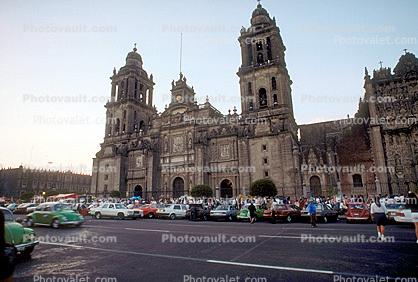 Cathedral of Mexico, The Metropolitan Cathedral of the Assumption of Mary of Mexico City, Catedral Metropolitana de la Asuncion de Maria, Car, Automobile, Vehicle