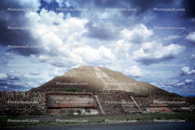 Teotihuacan, Pyramid of the Sun, clouds, Hidalgo