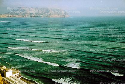 Pacific Ocean, Lima