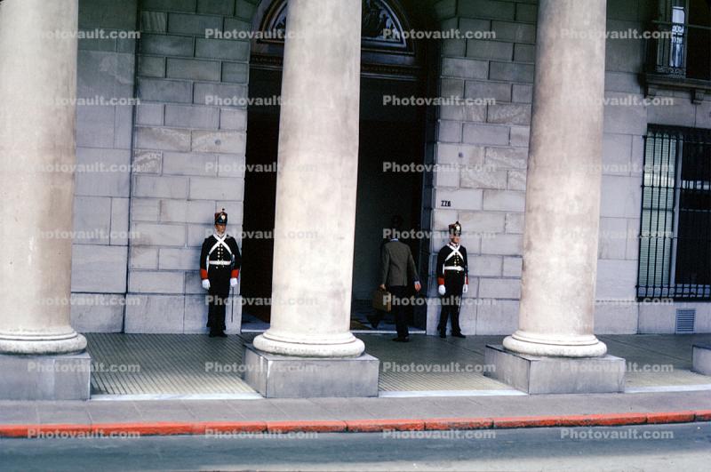 Guards, Columns, Montevideo
