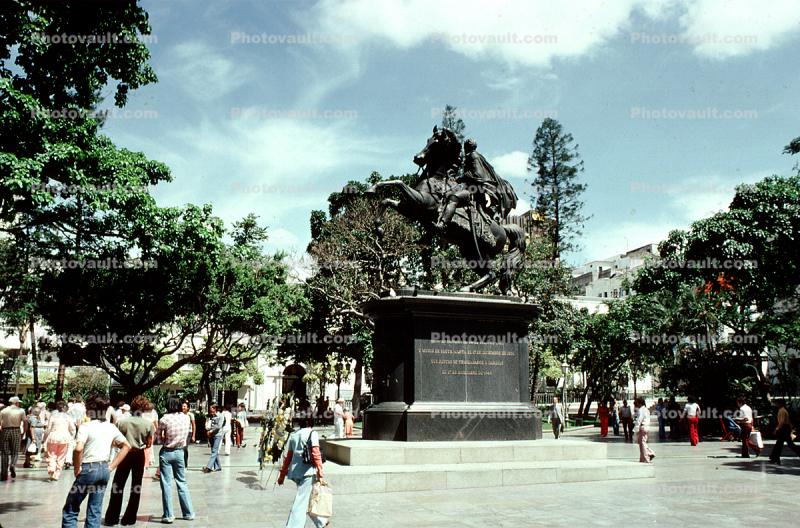 Bol?var's square, Equestrian Statue, Estatua Del Libertador En La Plaza Bolivar, landmark, Caracas, Venezuela
