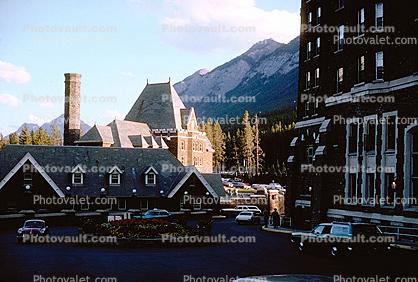 Building, Hotel, cars, automobiles, vehicles, Banff, 1965, 1960s