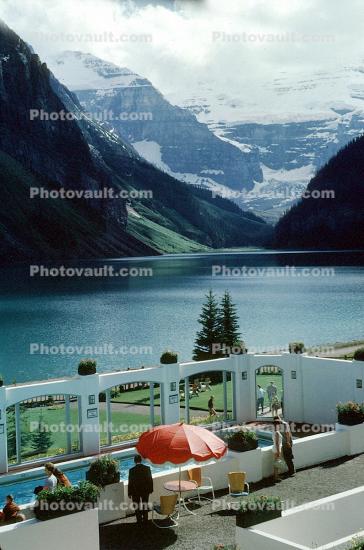 Lake Louise, Mountains, Pool, parasol, umbrella, Banff, 1950s