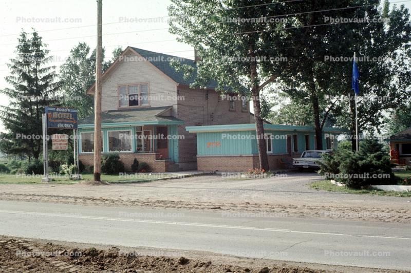 Kood's Motel, building, flag, Mercury Comet, 1960s