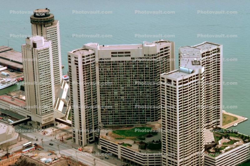55-33 Harbour Square Building, Harbourside Condominiums, parking lot, waterfront, highrise, Lake Ontario, 4 May 1985