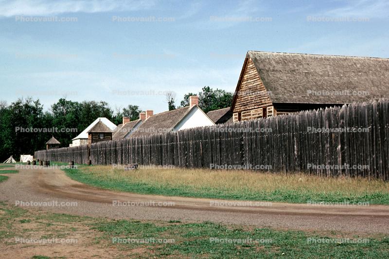Fence, Dirt Road, buildings, unpaved, Old Fort William, August 1983