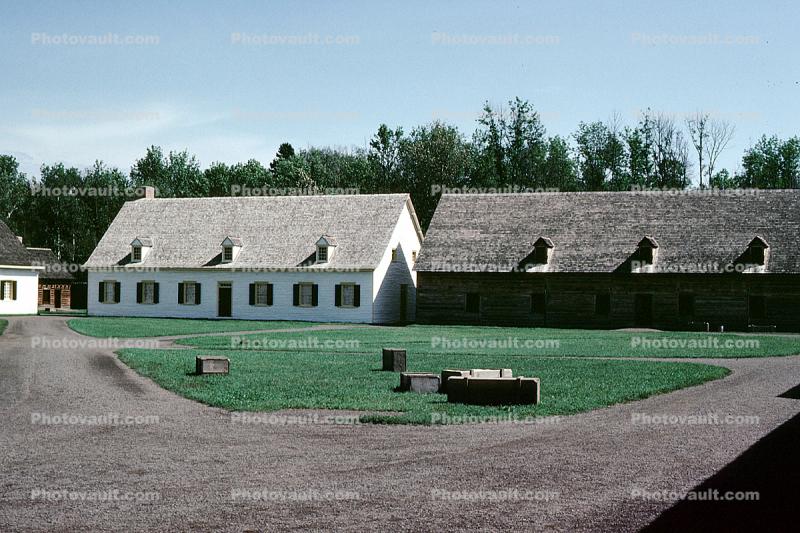 Buildings, Housing, Barracks, Old Fort William, August 1983