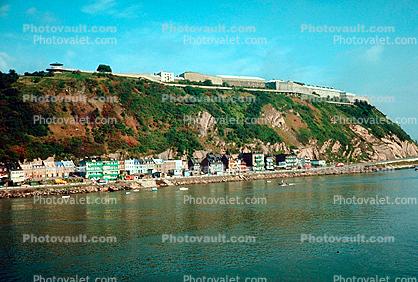 cliffs, riverside, homes, houses, Mighty Saint Lawrence River