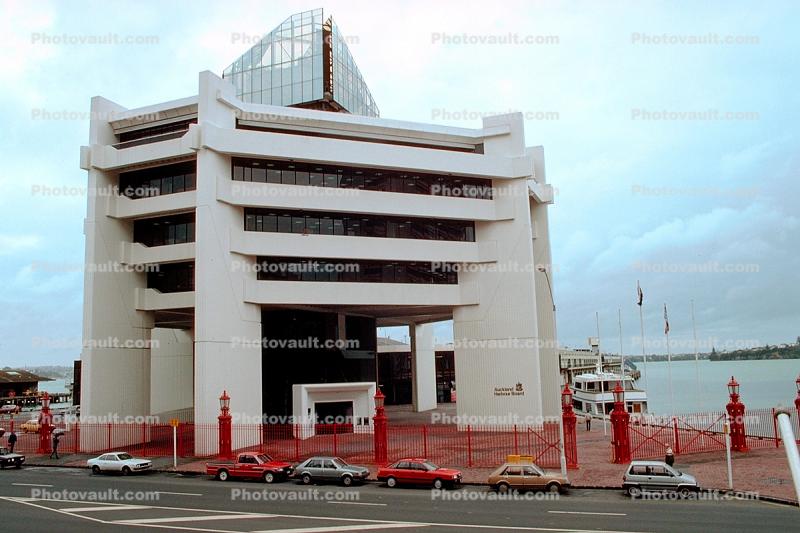 Cars, Landmark building, Wellington