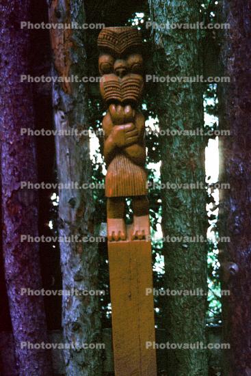 Maori carving, Totem Pole, Maori Village, Rotorua