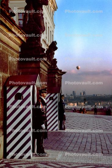 Soldier, Guard, Guardhouse, Hradcany, Castle, Entrance Gate, Prague