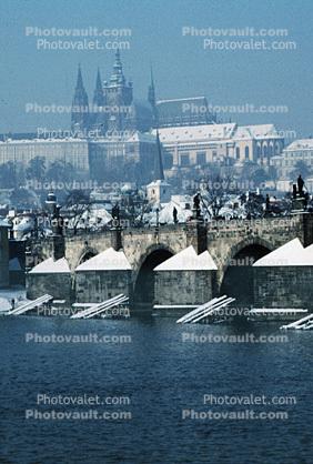 Charles Bridge, Vltava River, snow, ice, cold, Winter