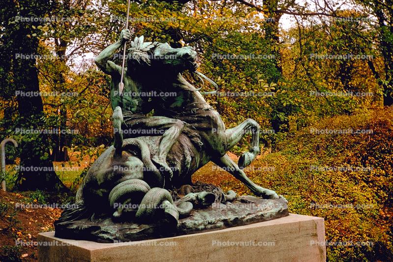 Horse statue, statuary, fall colors, art, artform, Copenhagen, autumn