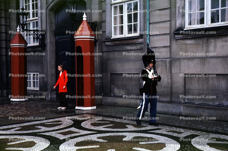 Guard at amalienborg in Copenhagen