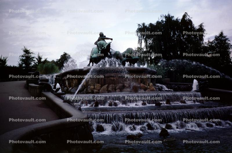 Fountain, water, statue, statuary