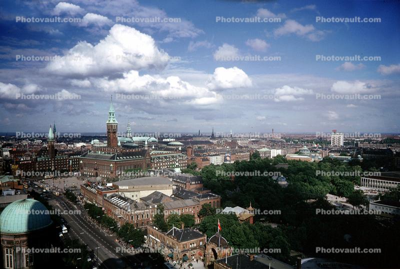 Borsen, Tower of the former Stock Exchange, Copenhagen, skyline, cityscape
