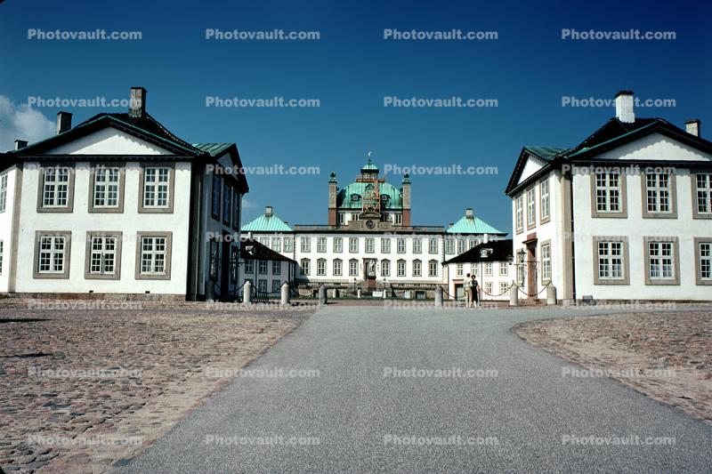 Fredensborg castle, buildings, palace
