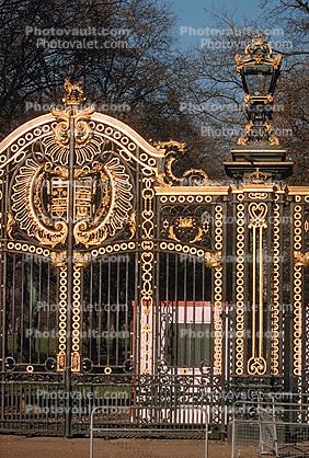 Gate, Buckingham Palace, 1950s