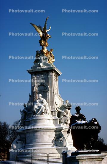 Queen Victoria Memorial Statue, Monument, Landmark