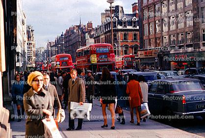 Crowded Sidewalk, shoppers, coats, cold, cars, buildings, London