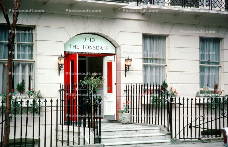 The Lonsdale, 9-10