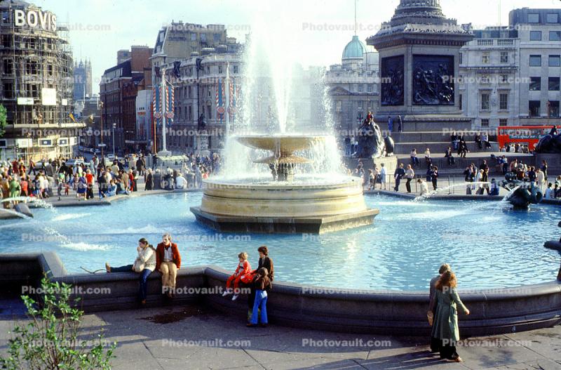 Water Fountain, aquatics, landmark, people, pool, Trafalgar Square, City of Westminster, London, England