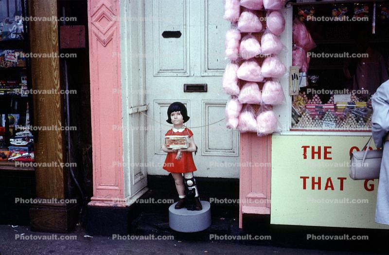 Little girl statue, Cotton Candy, Sweets, Door