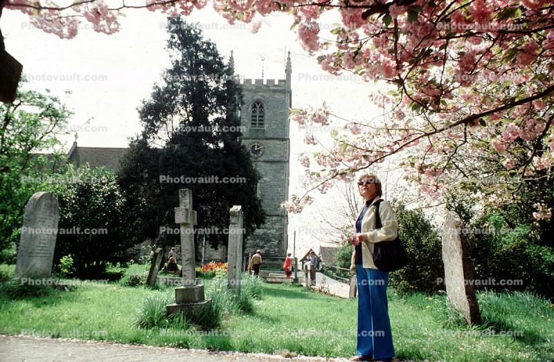 Woman, Graves, Trees, Garden, Bladon, England