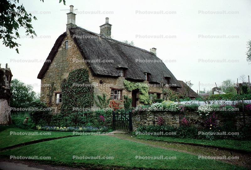 Cotswald, Cottage, Home, Unique, Stone Wall, England
