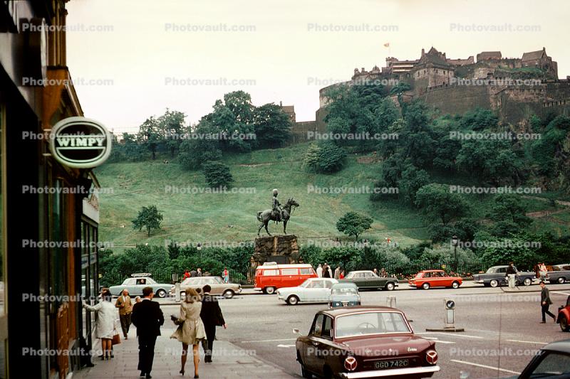 Horse Statue, Sidewalk, Wimpy Hamburger, Hill, Castle, Trees, Palace, Cars, Scotland