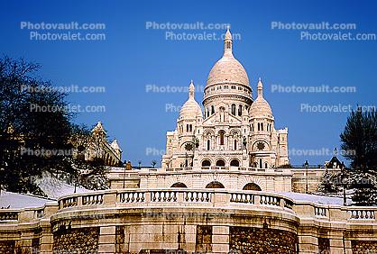 building, Church, Cathedral, The Sacre Coeur, 1960s, January 1966