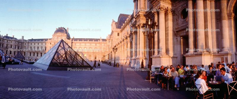 The Louvre, Fine Art Museum, Panorama