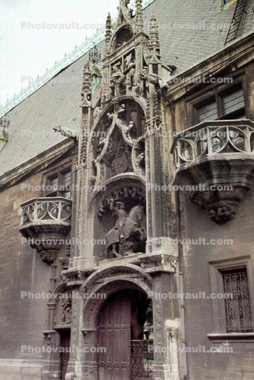 Church, Ornate, Balcony, opulant, statue, gargoyles